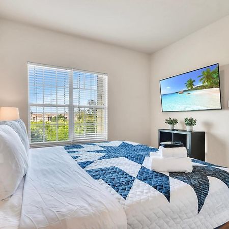 Casa Bella Luxury Family Resort Tampa Exterior photo
