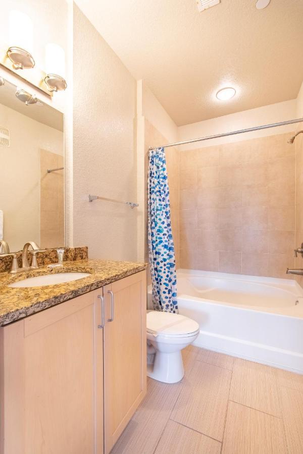 Casa Bella Luxury Family Resort Tampa Exterior photo