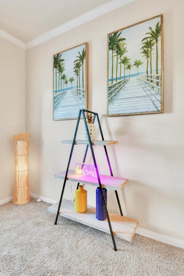 Casa Bella Luxury Family Resort Tampa Exterior photo