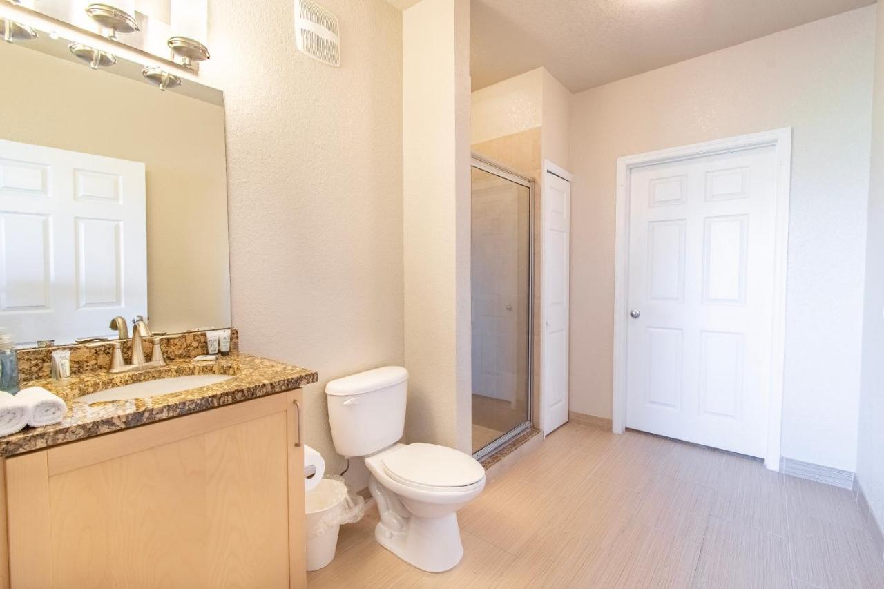Casa Bella Luxury Family Resort Tampa Exterior photo